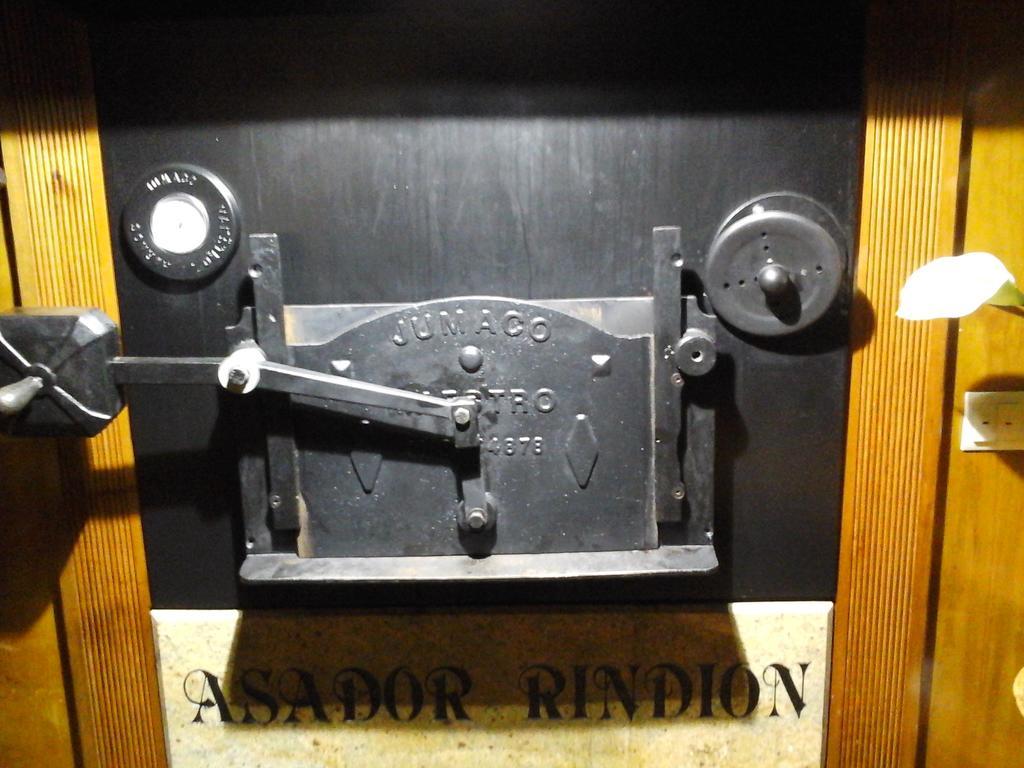 Hotel Asador Rindion Tineo Exterior foto
